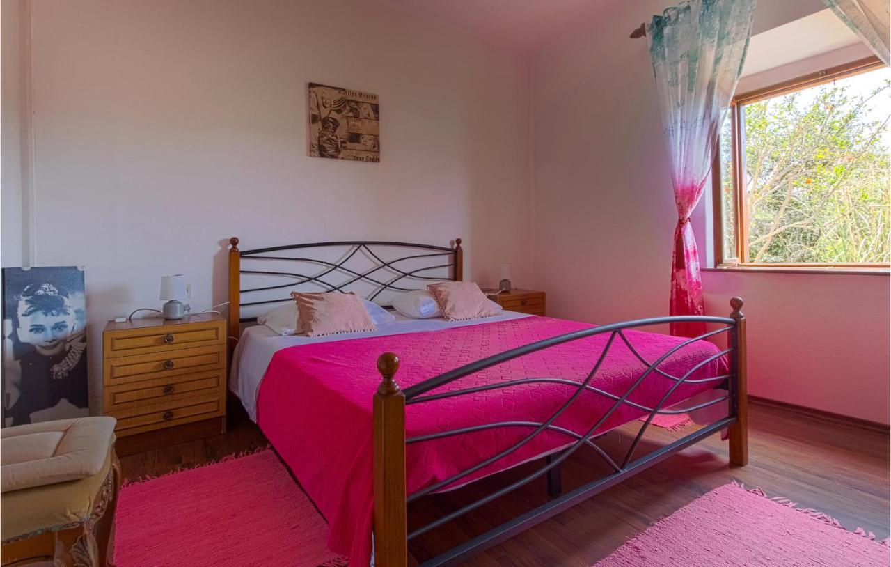Awesome Home In Zaglav With Wifi Extérieur photo