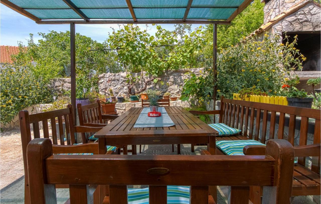 Awesome Home In Zaglav With Wifi Extérieur photo
